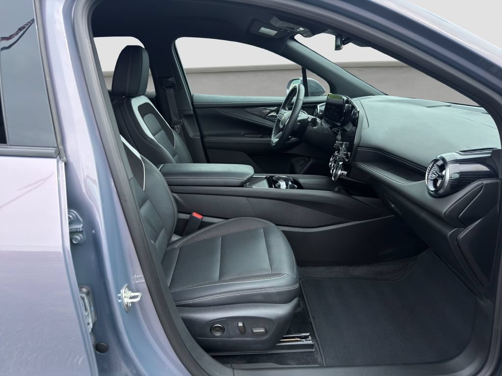 Used 2024 Galaxy Gray Metallic Chevrolet LT image 18