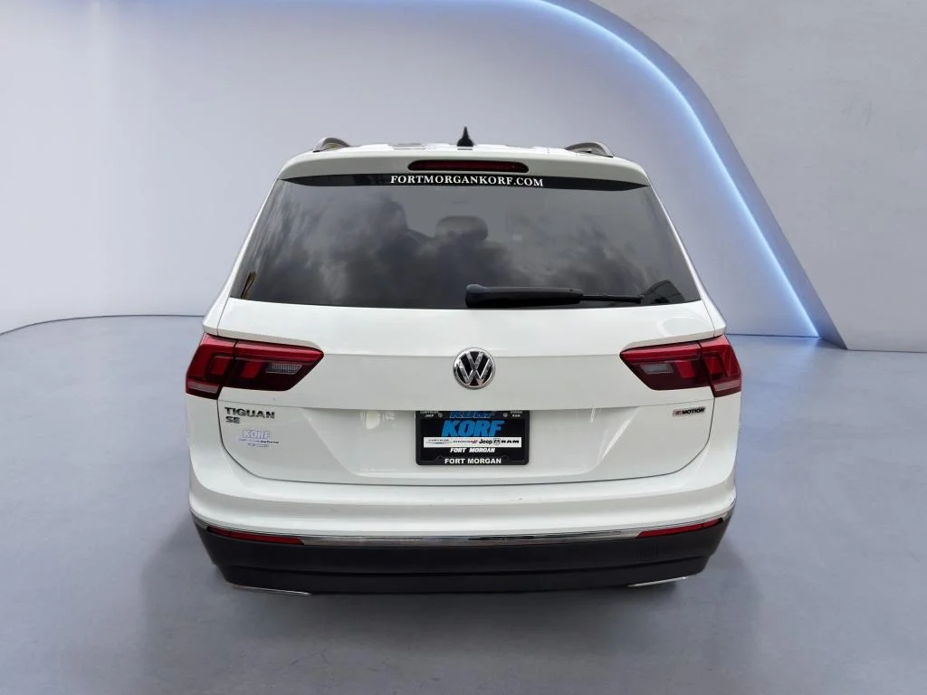 Used 2020 White Volkswagen SE image 4