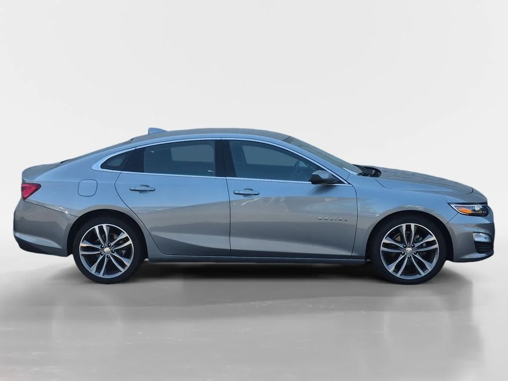 Used 2023 Sterling Gray Metallic Chevrolet LT image 3