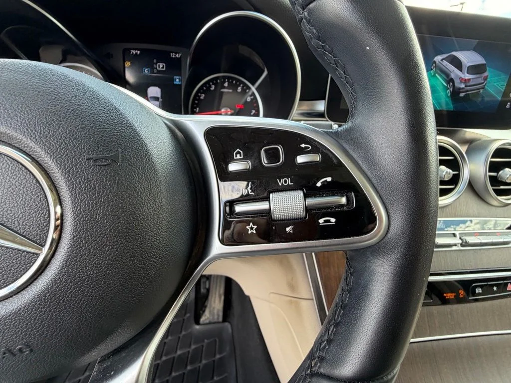 Used 2022 Black Mercedes-Benz GLC 300 image 43