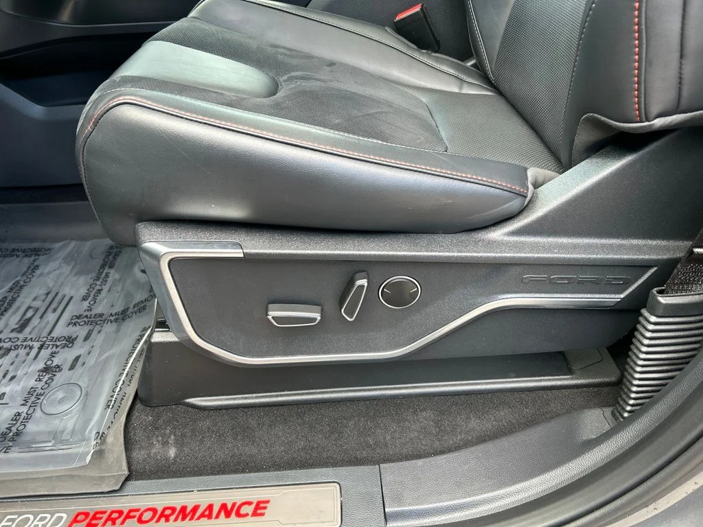 Used 2025 Gray Ford Raptor image 17