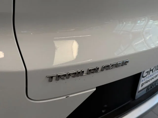 Used 2024 White Chevrolet LT image 14