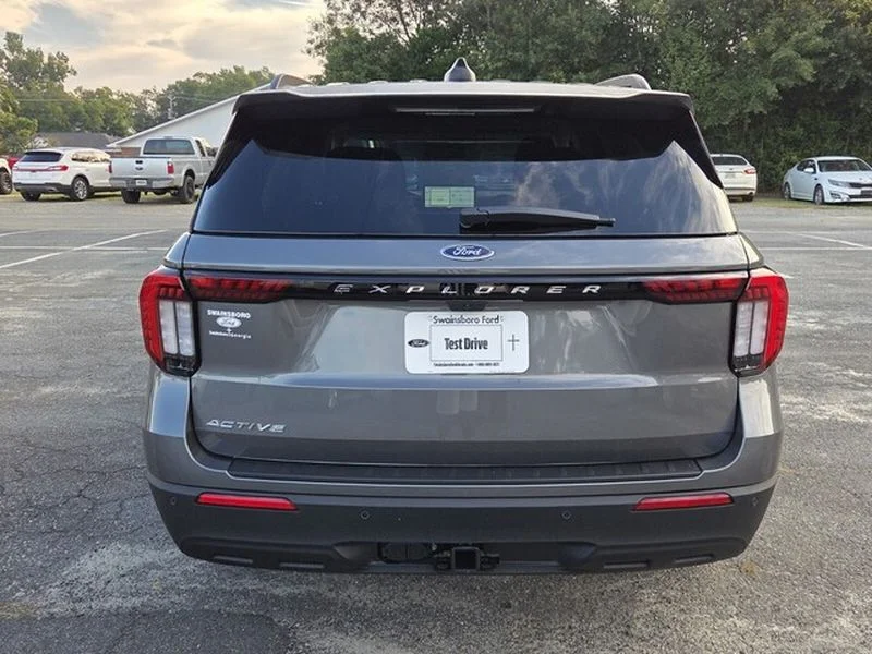New 2026 Carbonized Gray Metallic Ford Active image 12