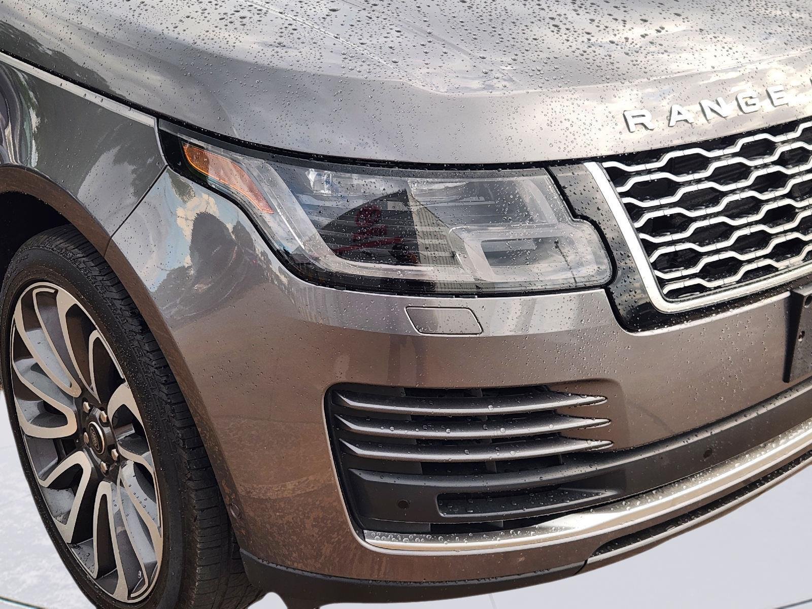 Used 2018 Corris Grey Metallic Land Rover SC image 8