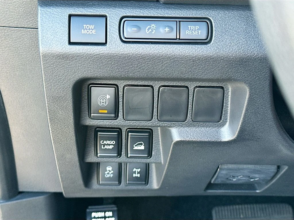 Used 2025 Blue Nissan PRO-4X image 10