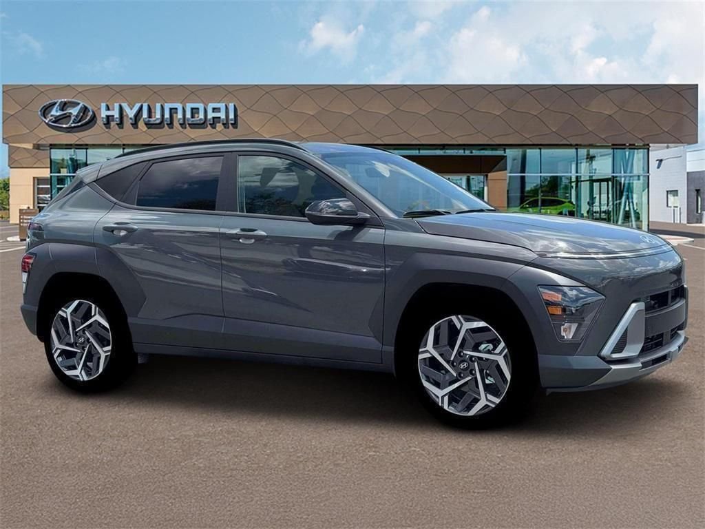 Used 2026 Gray Hyundai SEL Premium image 10