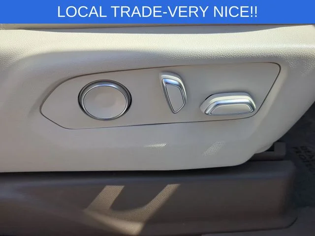 Used 2023 White GMC Denali image 47