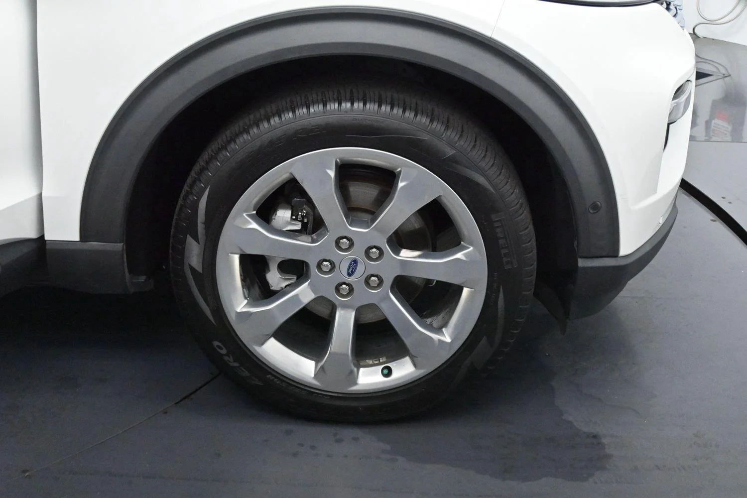 Used 2020 Star White Metallic Tri-Coat Ford Platinum image 38
