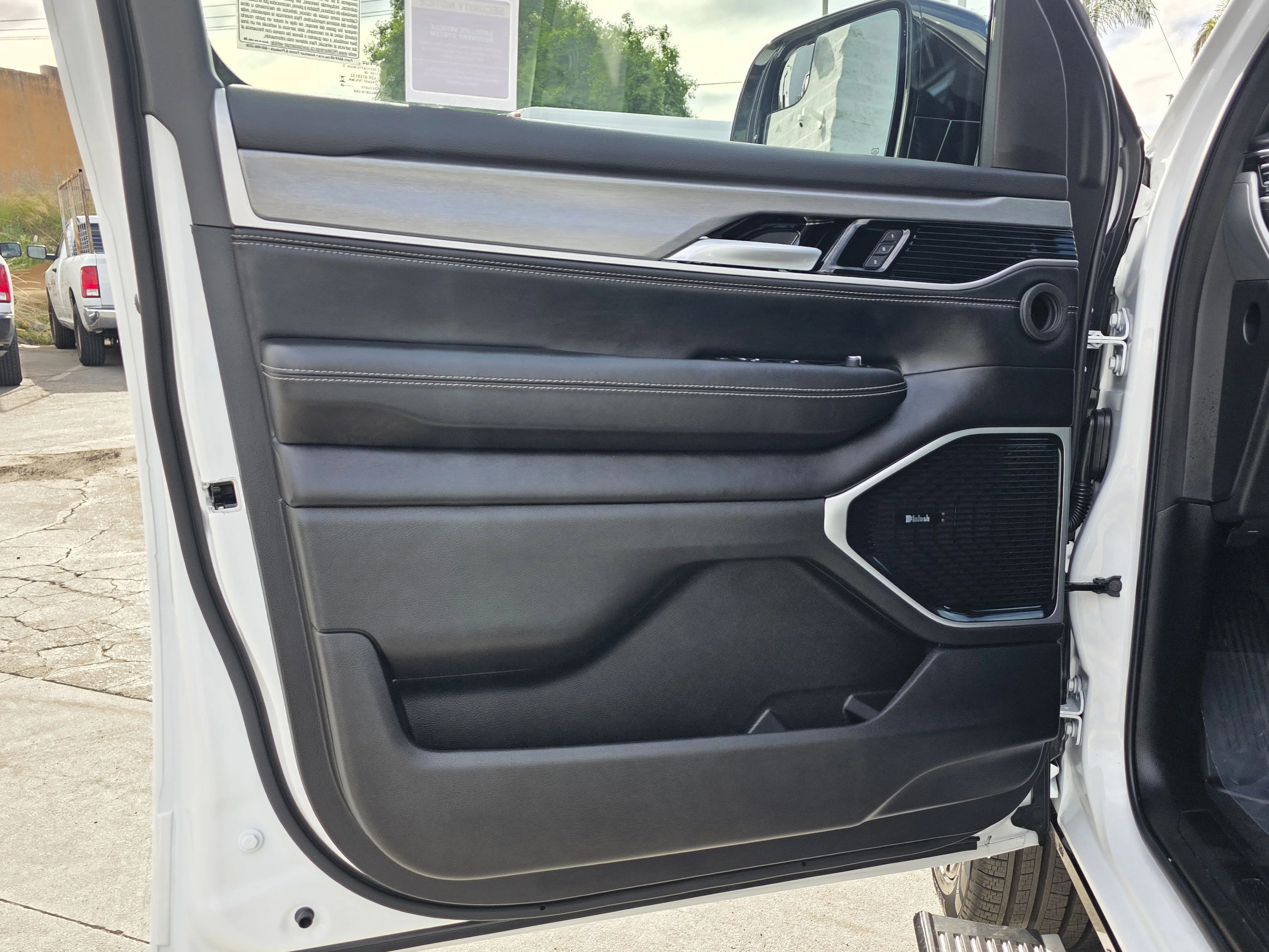 New 2026 Bright White Clearcoat Jeep Limited Reserve image 11