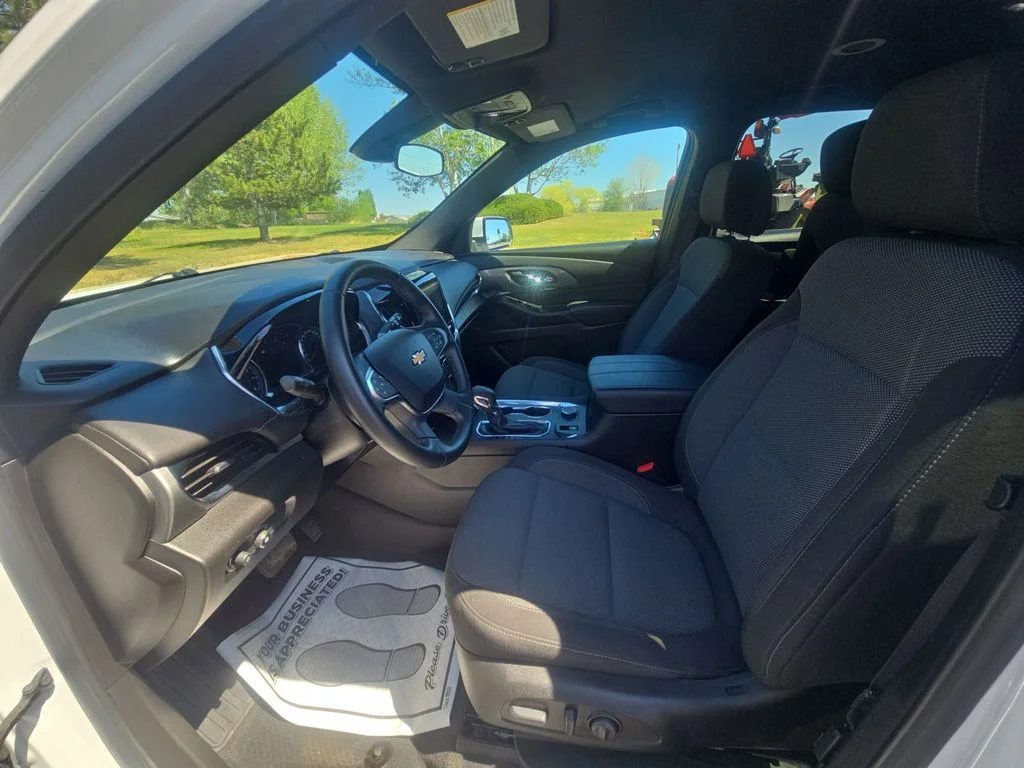 Used 2023 White Chevrolet LT image 26