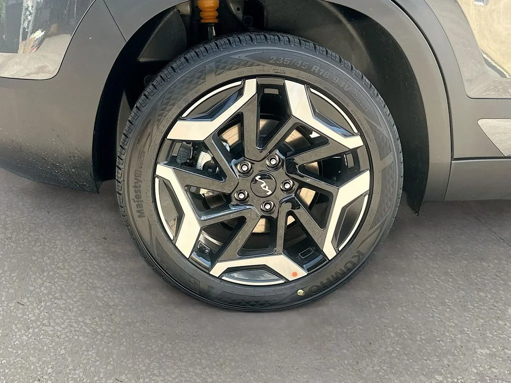 New 2026 Gravity Gray Kia SX image 32
