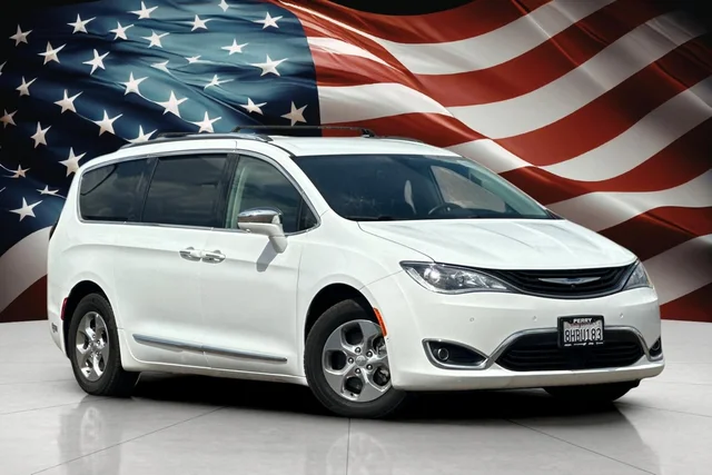 2018 Chrysler Pacifica Hybrid Limited