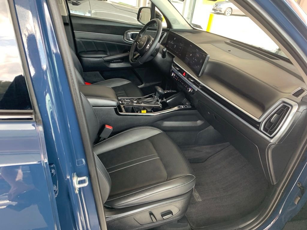 2025 Kia Sorento X-Line SX - Photo 19