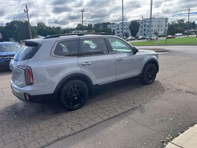 Used 2023 Gray Kia EX X-Line image 18
