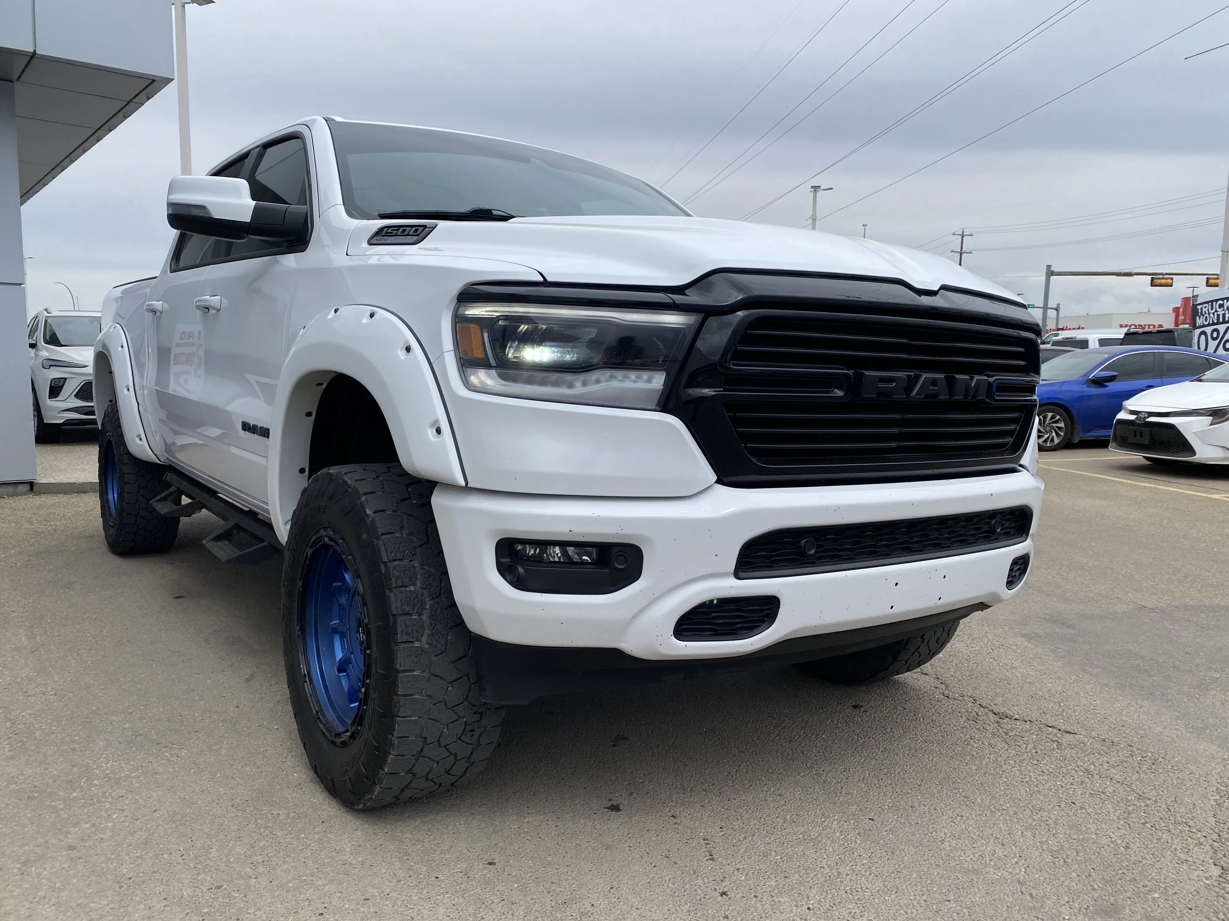 Certified Used 2023 White Ram Sport * LIFTED * DIGITAL DASH * NAVIGATION * image 6