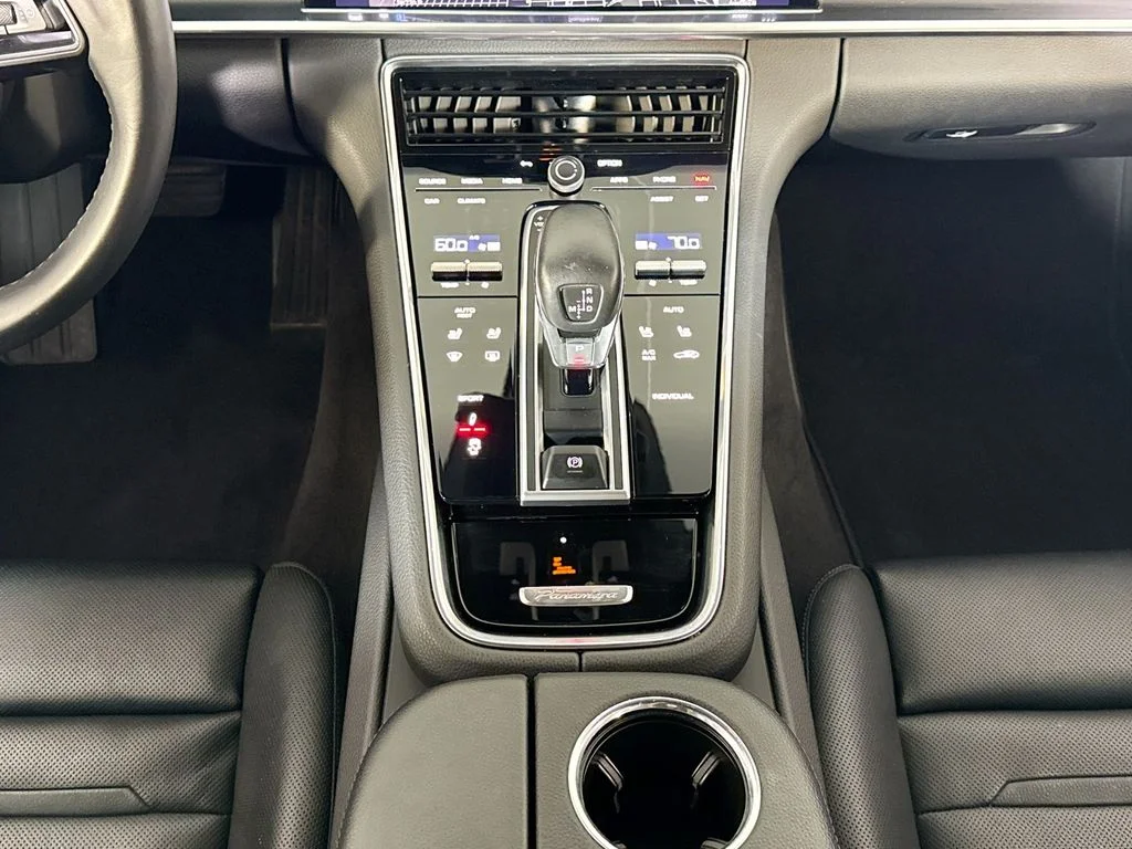 Used 2023 Carrara White Metallic Porsche 4 Platinum Edition image 16