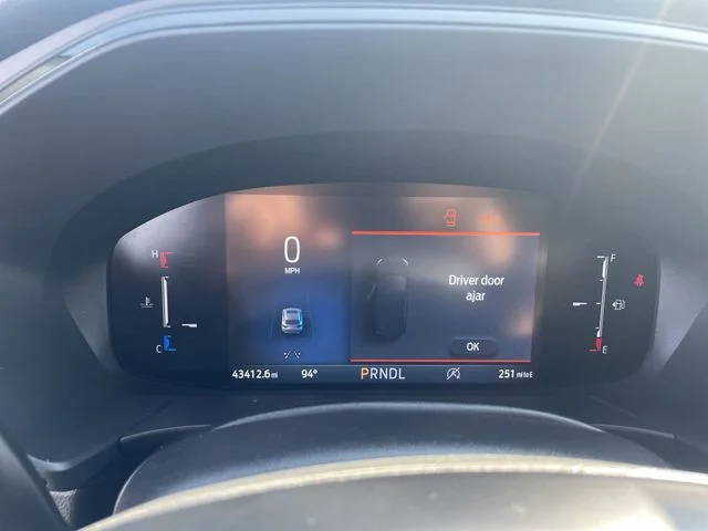 2025 Ford Escape ST-Line Select - Photo 20