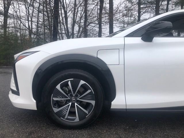 Used 2023 White Lexus 450e Premium image 36