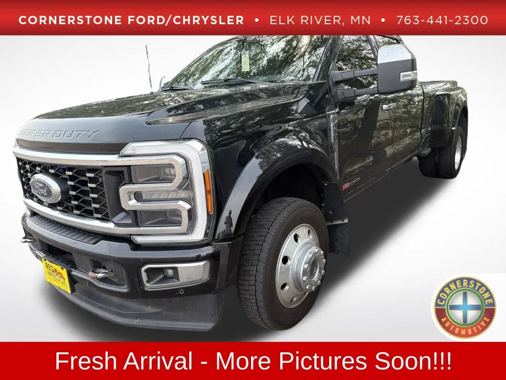 2023 Ford F-450 Platinum 4x4 Crew Cab 8' Box DRW's photo