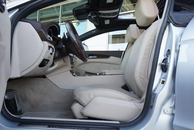 Used 2016  Mercedes-Benz CLS 550 image 27