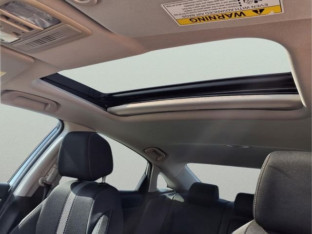 Used 2020 Silver Honda EX image 21