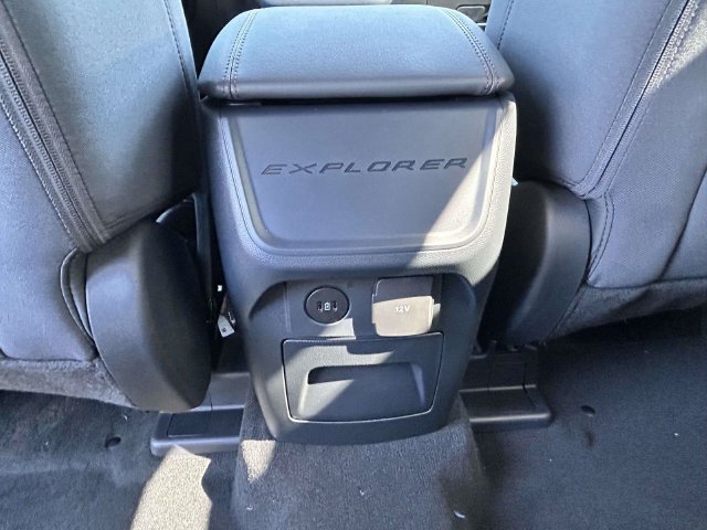 New 2026 Carbonized Gray Metallic Ford Active image 15