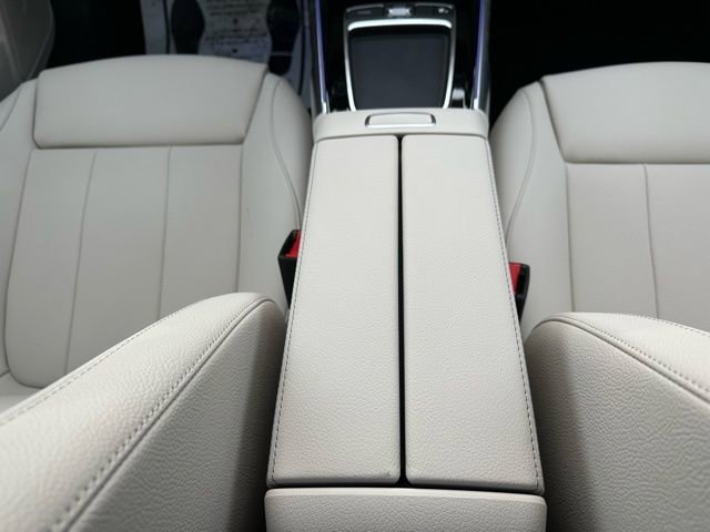 New 2026 Polar White Mercedes-Benz GLB 250 image 73