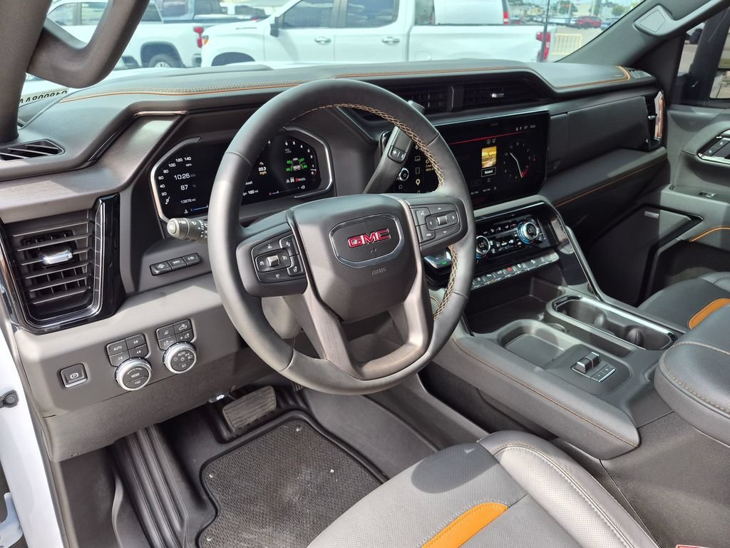 Used 2026 Summit White GMC AT4 image 31