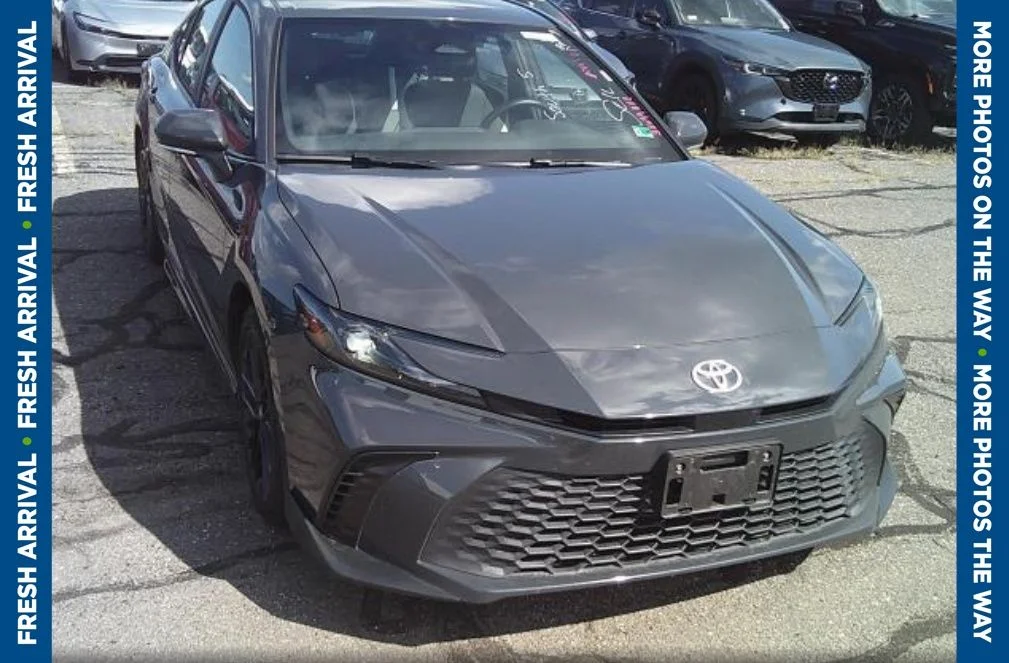 Used 2025 Gray Toyota SE image 1
