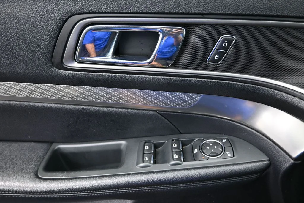 Used 2019 Gray Ford XLT image 17
