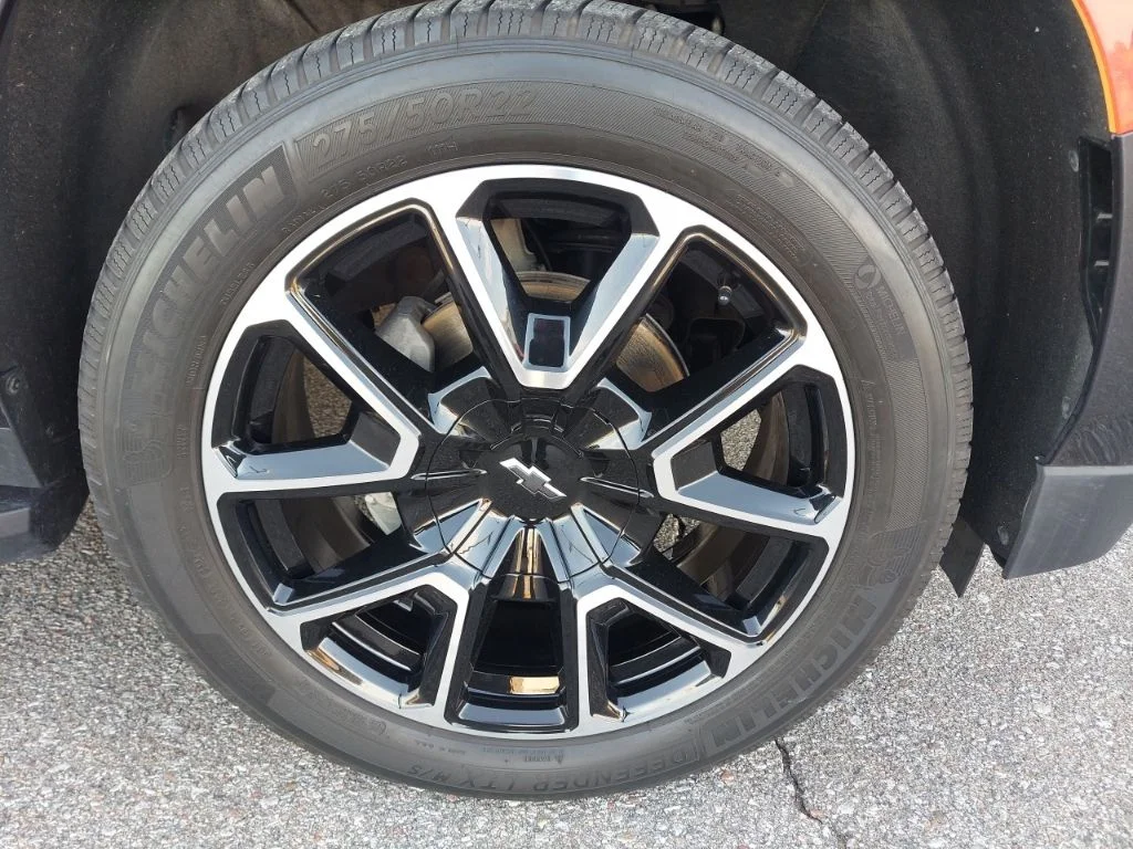 Used 2023 Gray Chevrolet Commercial Flee image 44
