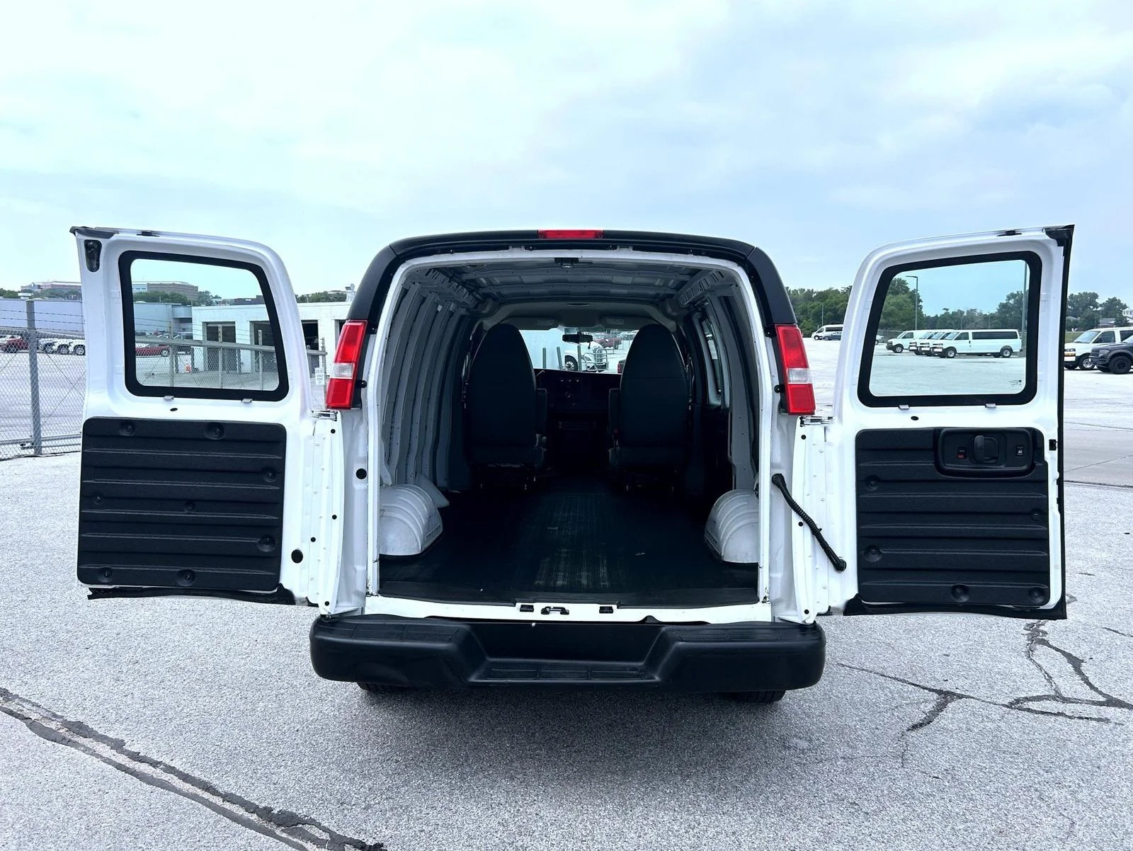 Used 2014 White Chevrolet Work Van image 24