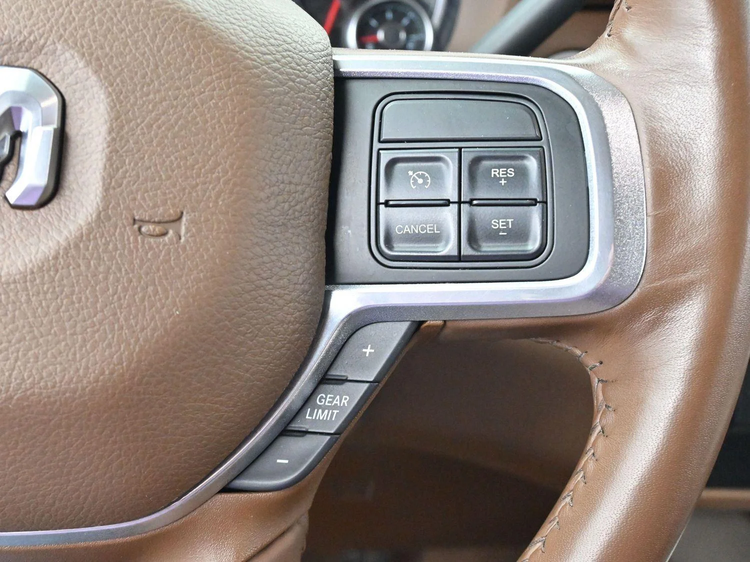Used 2022 Granite Crystal Metallic Clearcoat Ram Laramie image 19