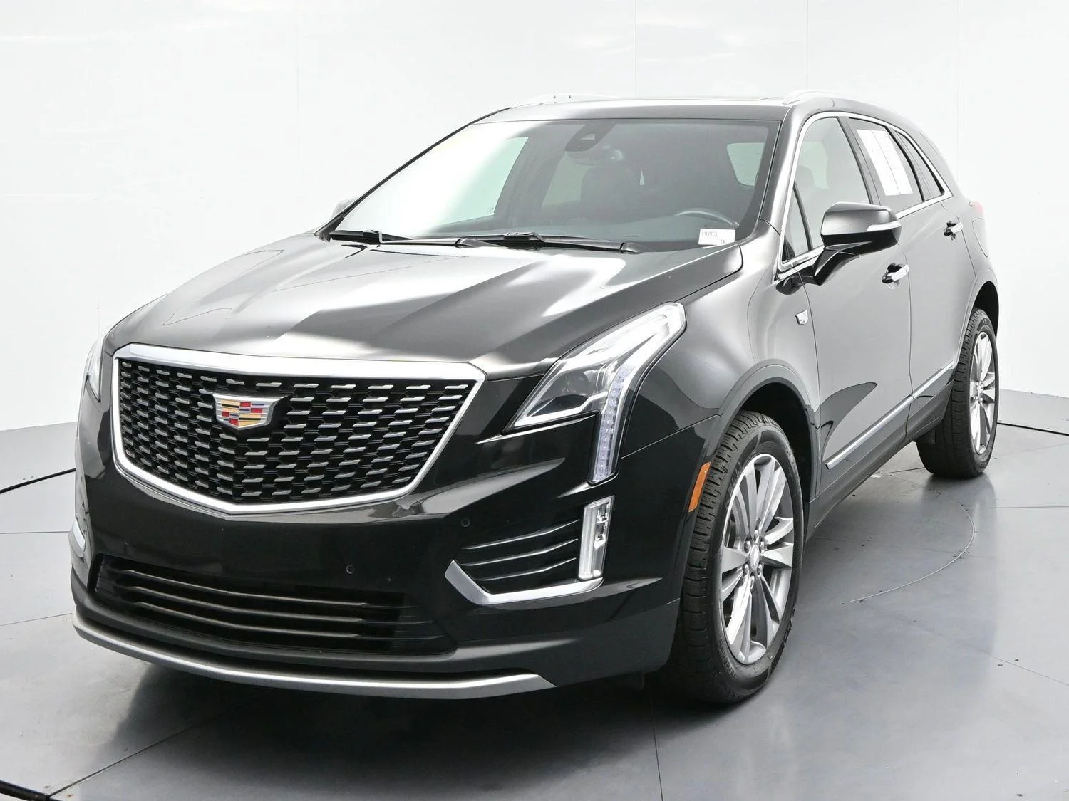 Used 2025 Stellar Black Metallic Cadillac Premium Luxury image 3