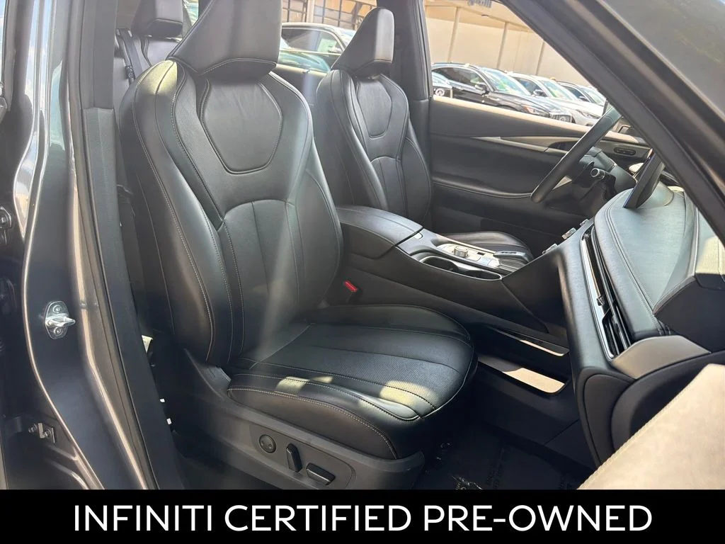 Certified Used 2023 Graphite Shadow INFINITI LUXE image 41