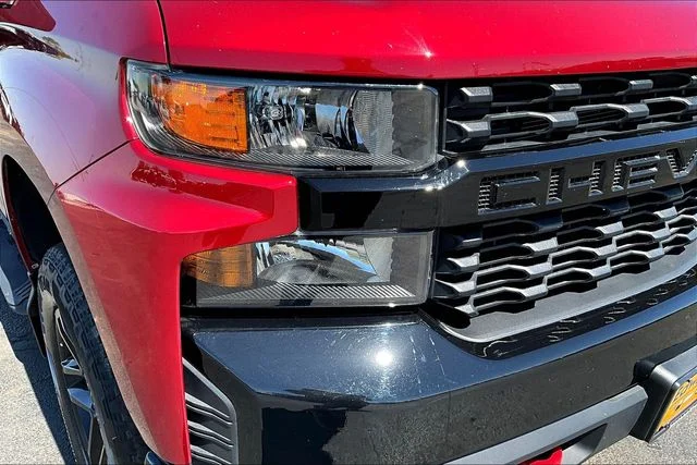 Used 2020 Red Chevrolet Custom Trail Boss image 31