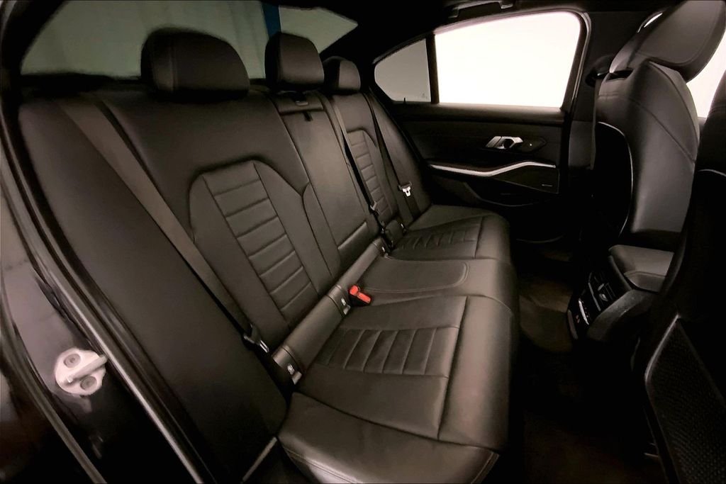 Used 2023 Black Sapphire Metallic BMW  image 15