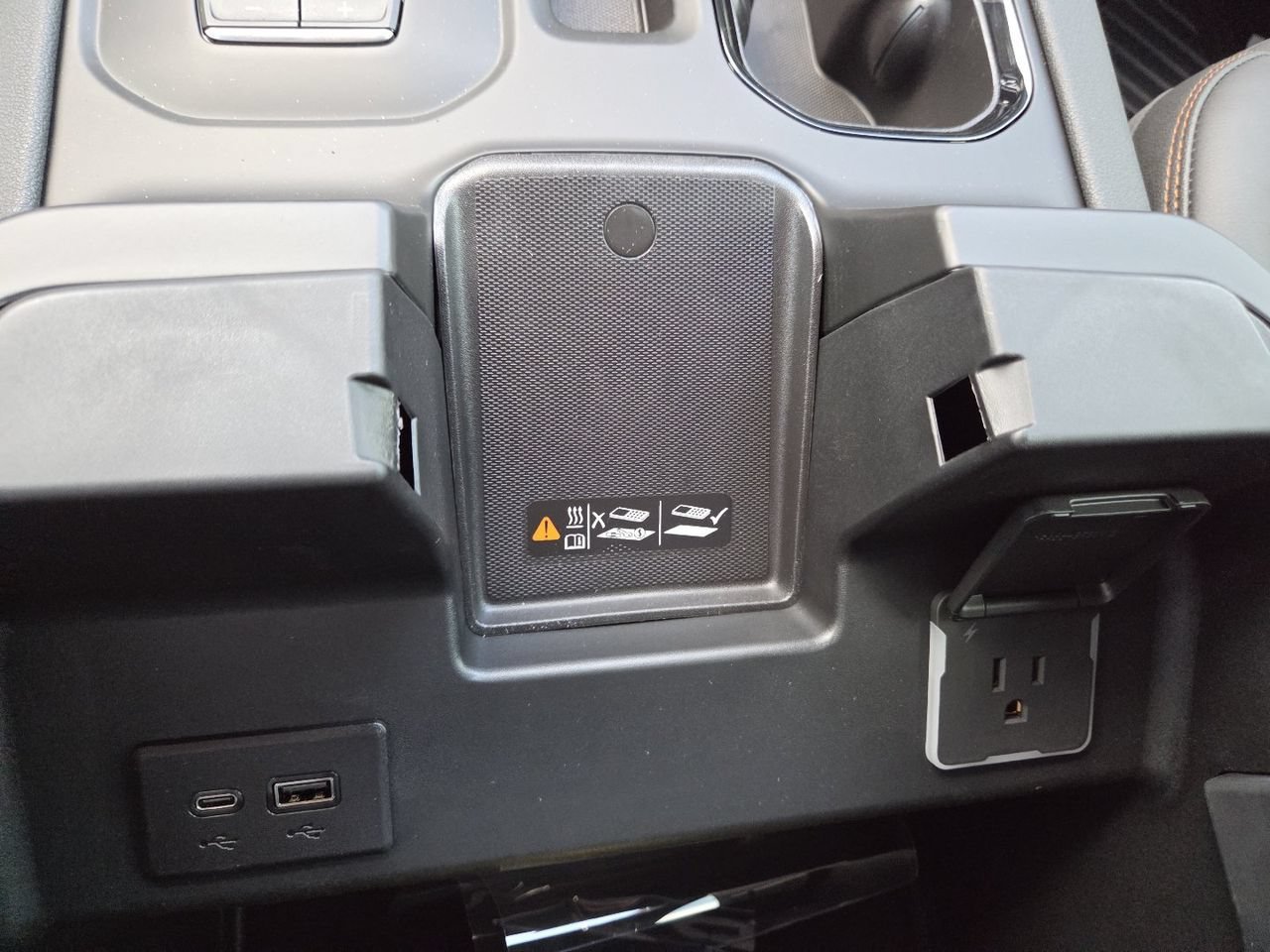 2026 GMC Sierra 1500 AT4 - Photo 10