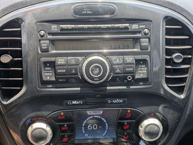Used 2011 White Nissan SV image 21
