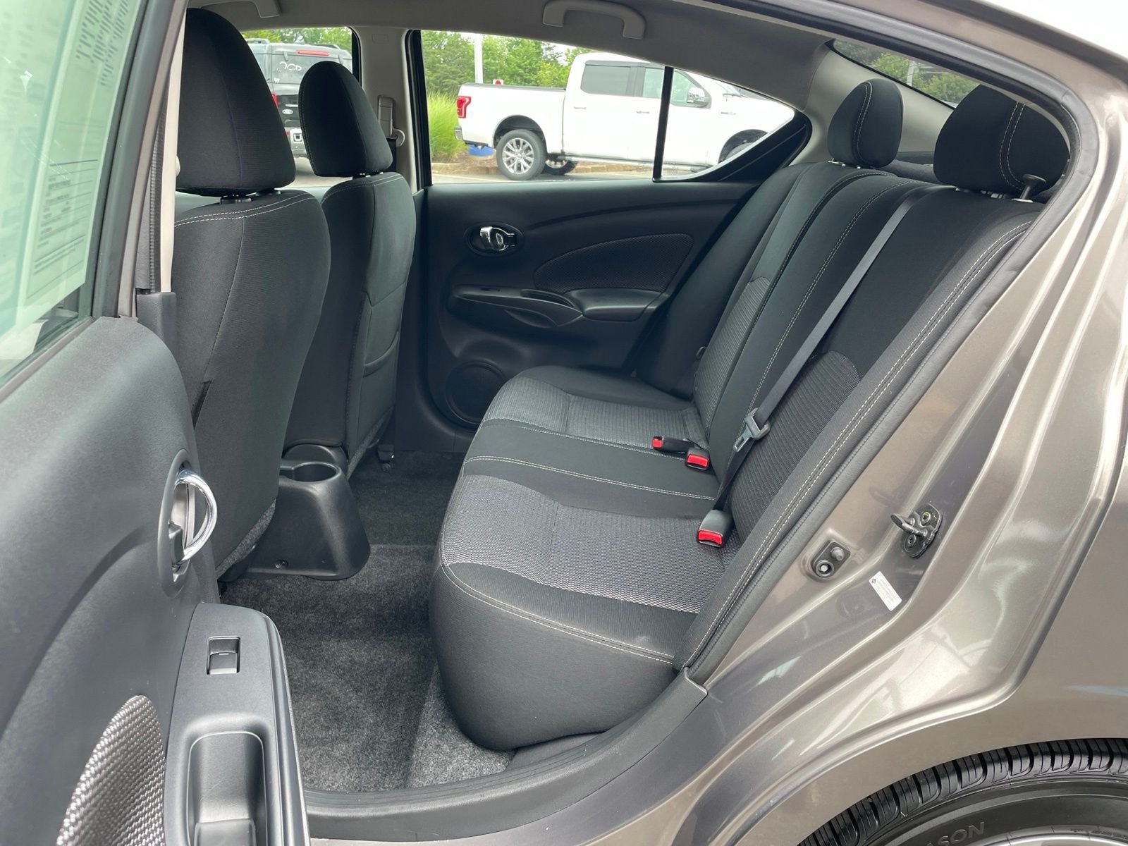 Used 2017 Silver Nissan 1.6 SV image 12