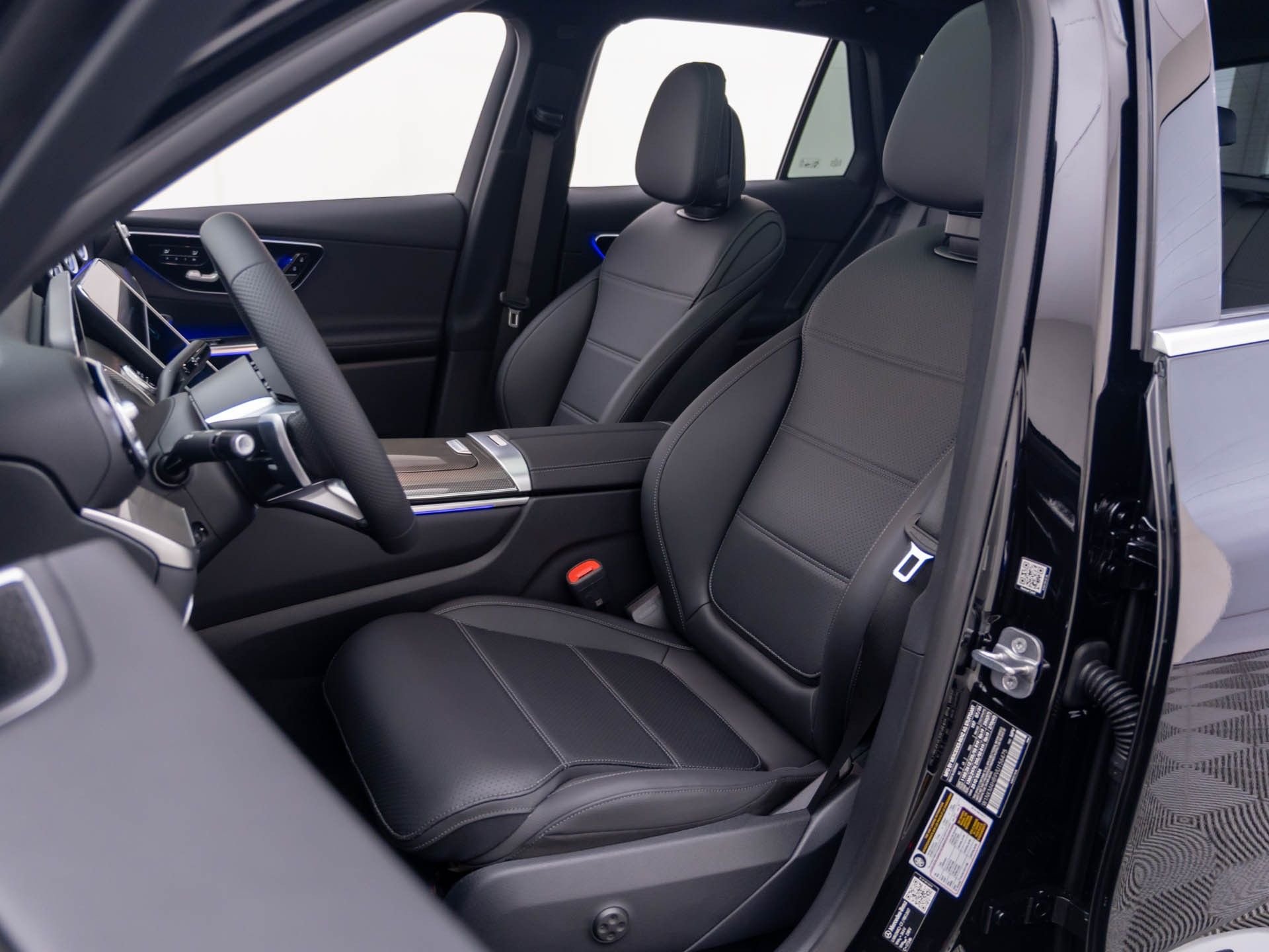New 2027 Obsidian Black Metallic Mercedes-Benz GLC 300 image 19