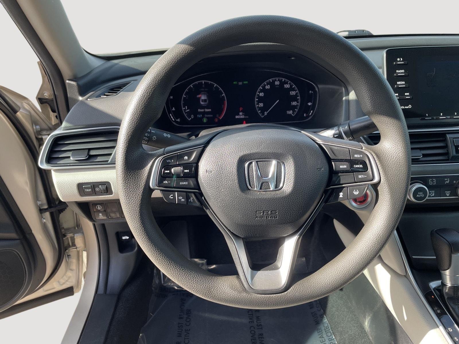 Used 2019 Champagne Frost Pearl Honda LX 1.5T image 13