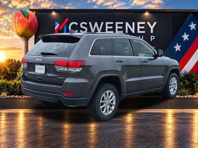 Used 2021 Gray Jeep Laredo E image 5