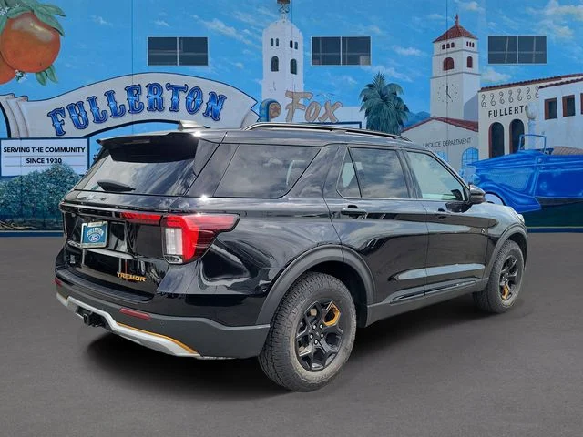 New 2026 Agate Black Metallic Ford Tremor image 3