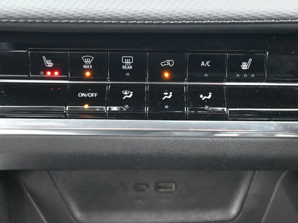 Used 2025 Black Chevrolet LT image 21