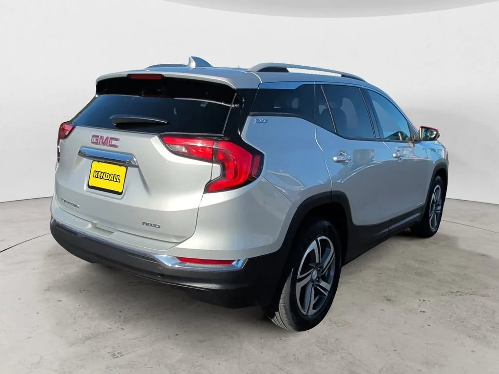 Used 2019 QUICKSILVER METALLIC GMC SLT image 5