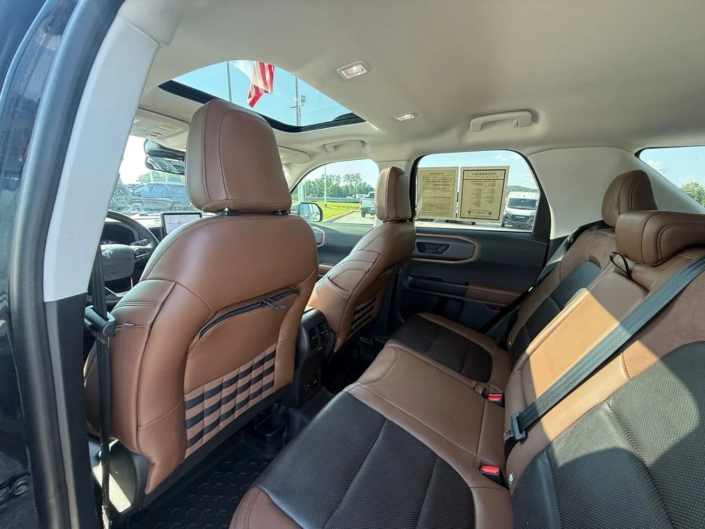 Used 2022 Black Ford Badlands image 23