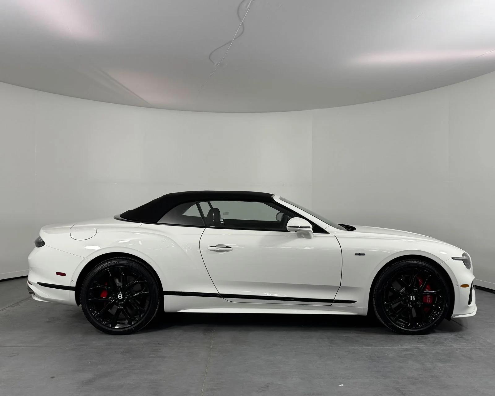 New 2025 Glacier White Bentley Speed image 52