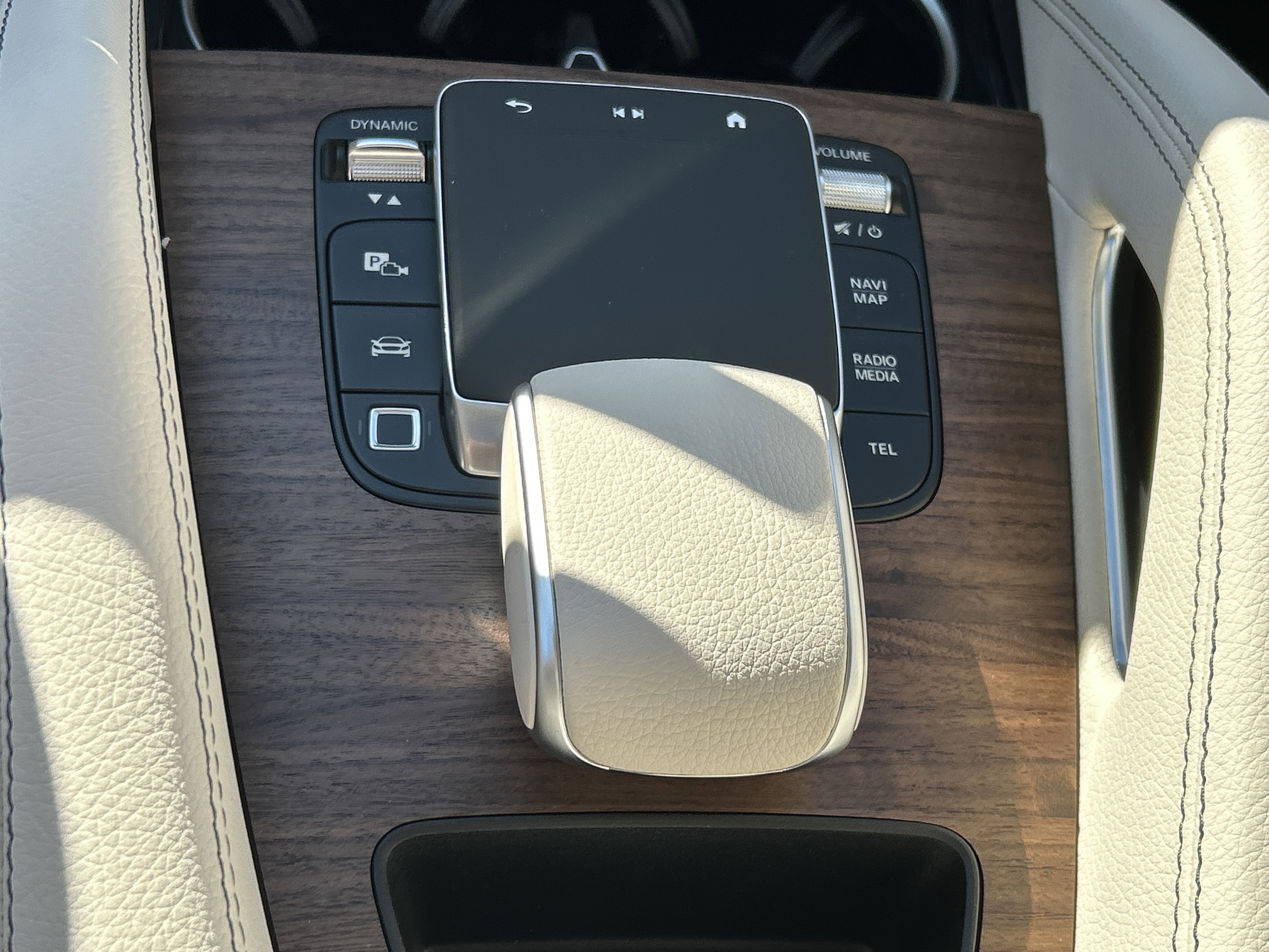 New 2026 Polar White Mercedes-Benz GLE 350 4MATIC® SUV image 31