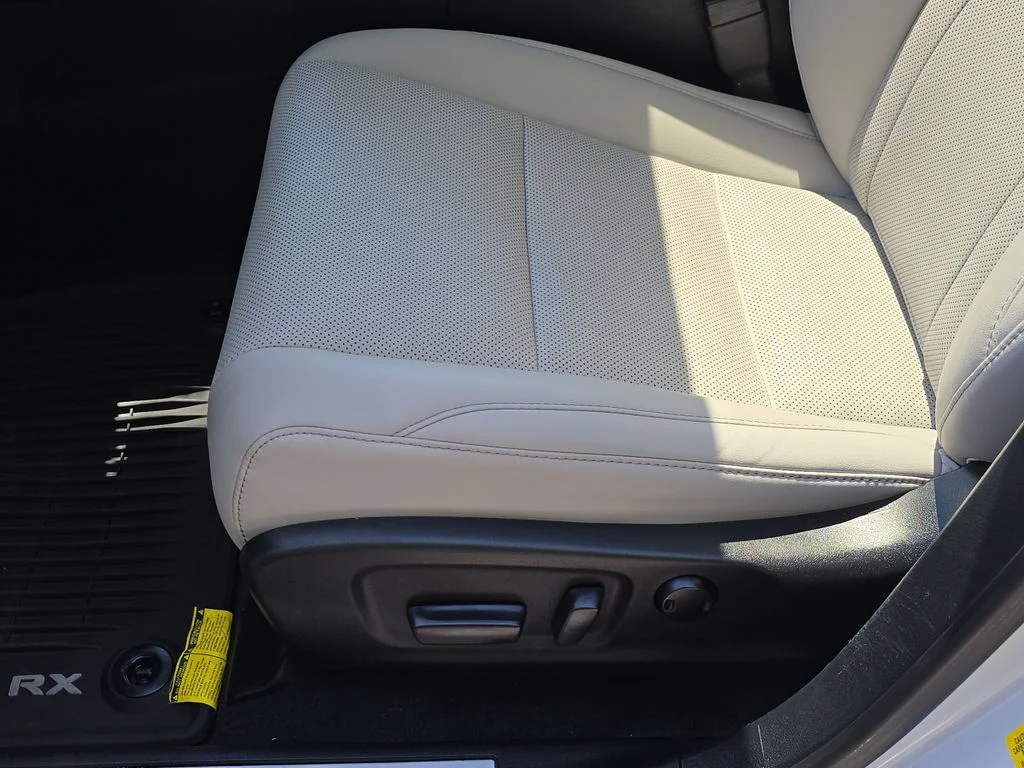 Certified Used 2021 EMINENT WHITE PEARL Lexus 450h image 28